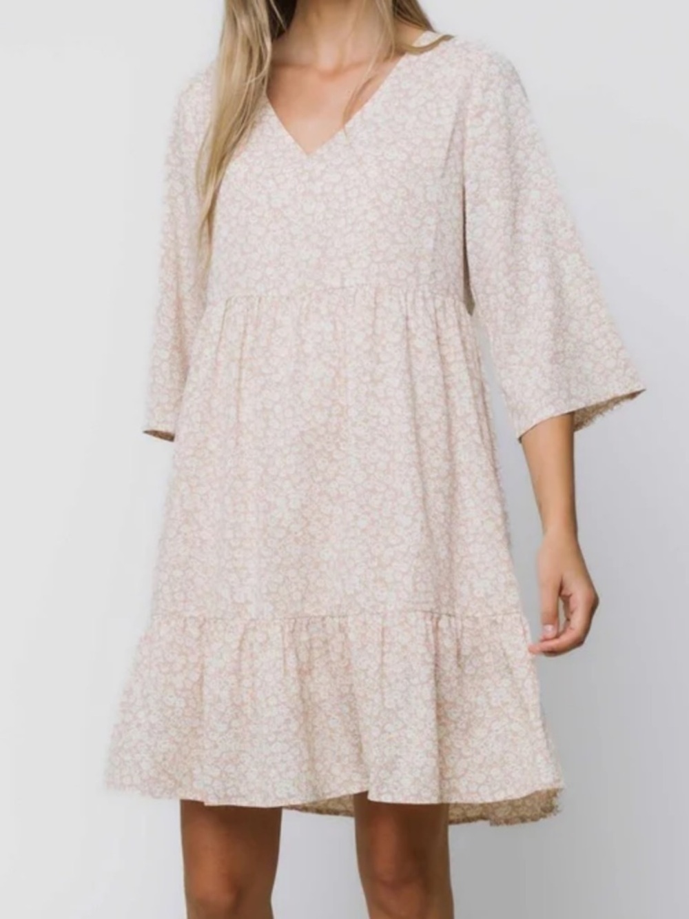 Women's Light Pink Floral V-Neck Tiered Dress